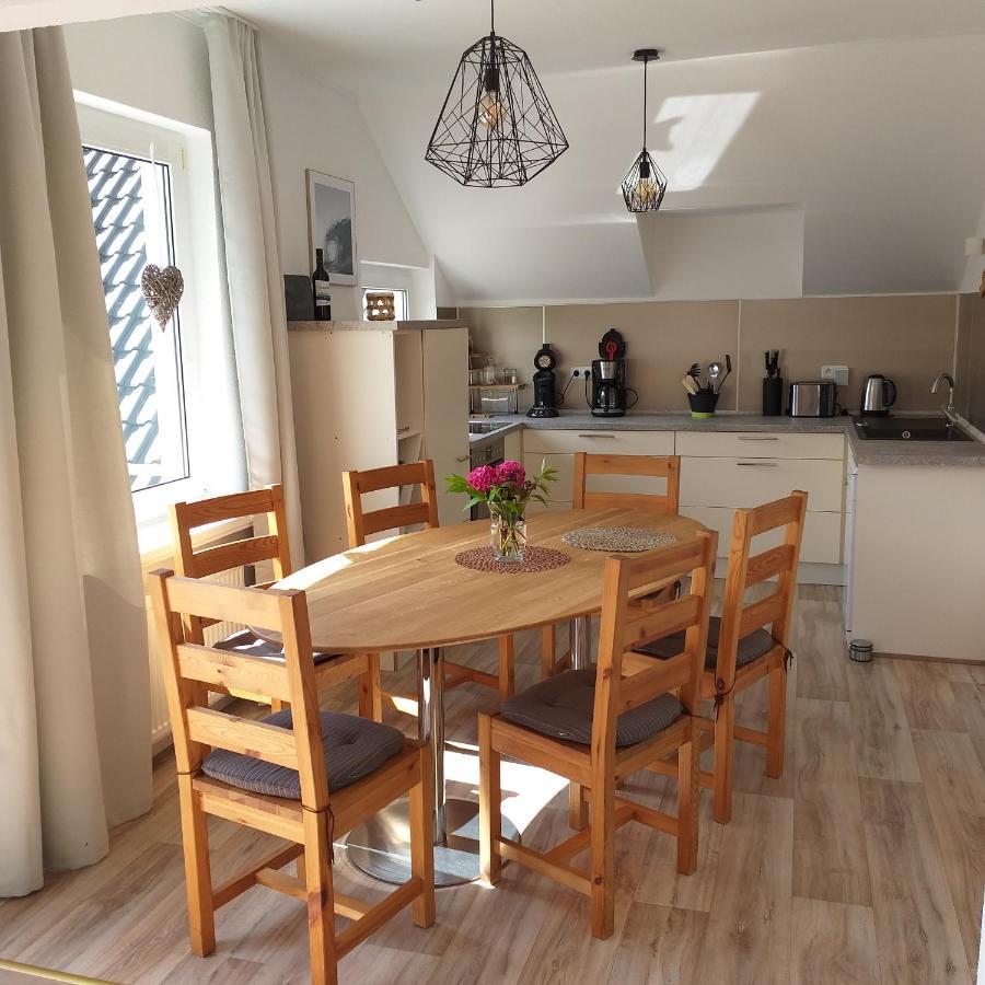 Friesenauster - Grosse Ferienwohnung Fuer Bis Zu 6 Personen Jever Eksteriør billede